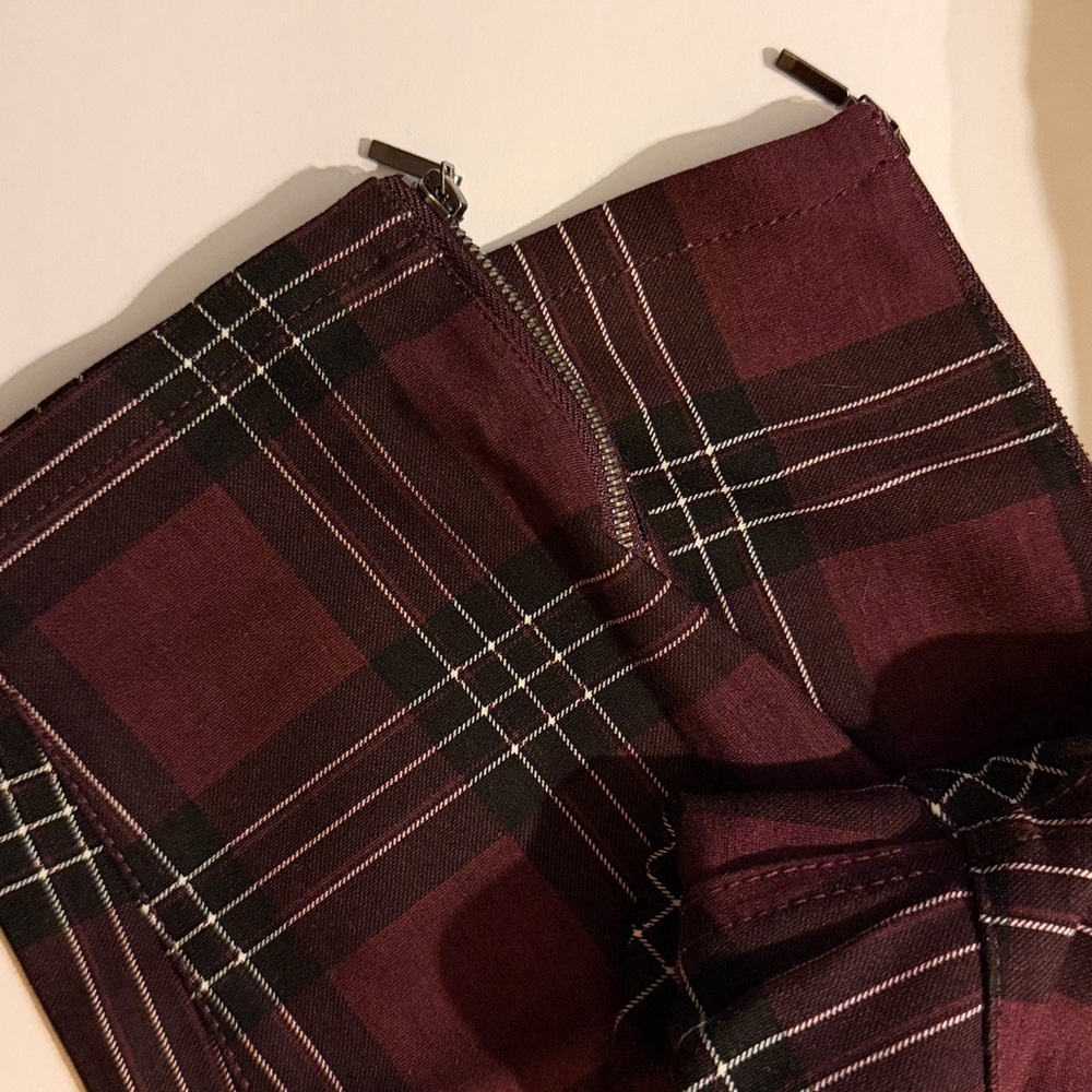 NWT Torrid Skinny Studio Luxe Ponte Mid-Rise Zipper Pant - Plaid Purple - Picture 9 of 12